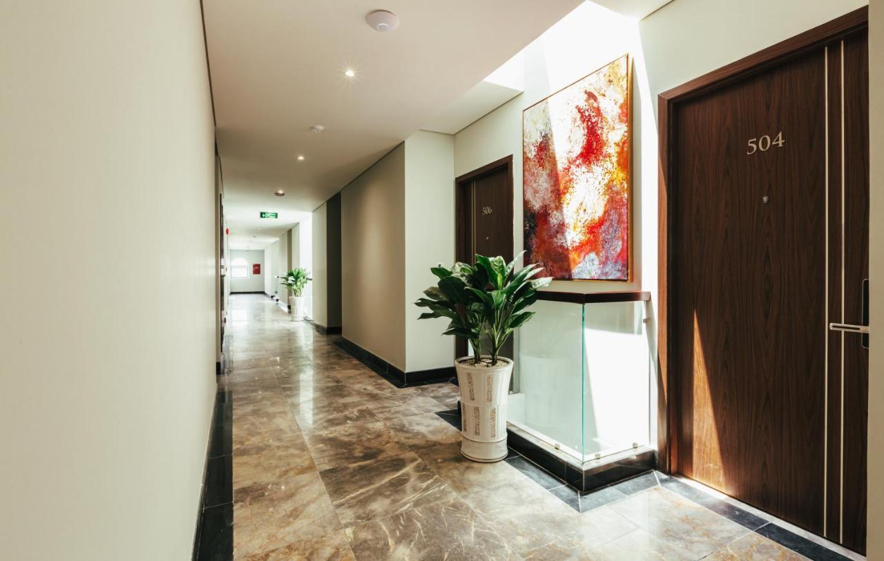 Phu Thang Grand Hotel Duc Hoa Luaran gambar