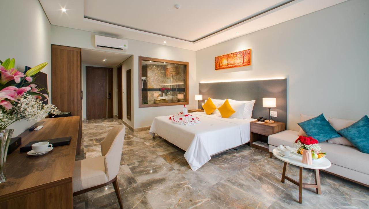 Phu Thang Grand Hotel Duc Hoa Luaran gambar