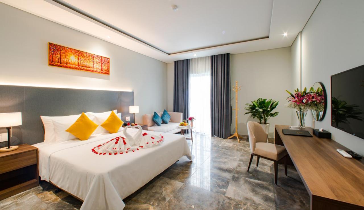 Phu Thang Grand Hotel Duc Hoa Luaran gambar