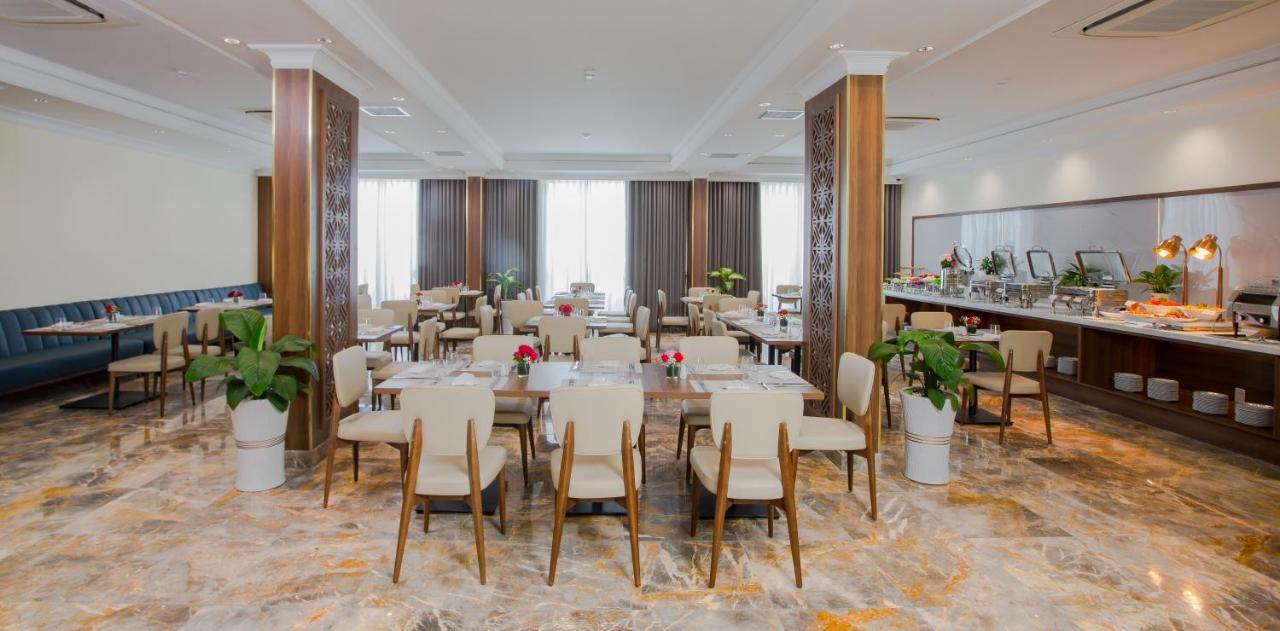 Phu Thang Grand Hotel Duc Hoa Luaran gambar