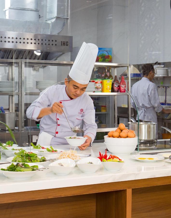Phu Thang Grand Hotel Duc Hoa Luaran gambar